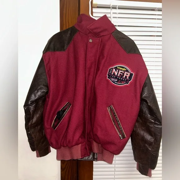 Wrangler 2014 NFR Leather Bomber Jacket Mens Small Red Las Vegas PRCA  Official